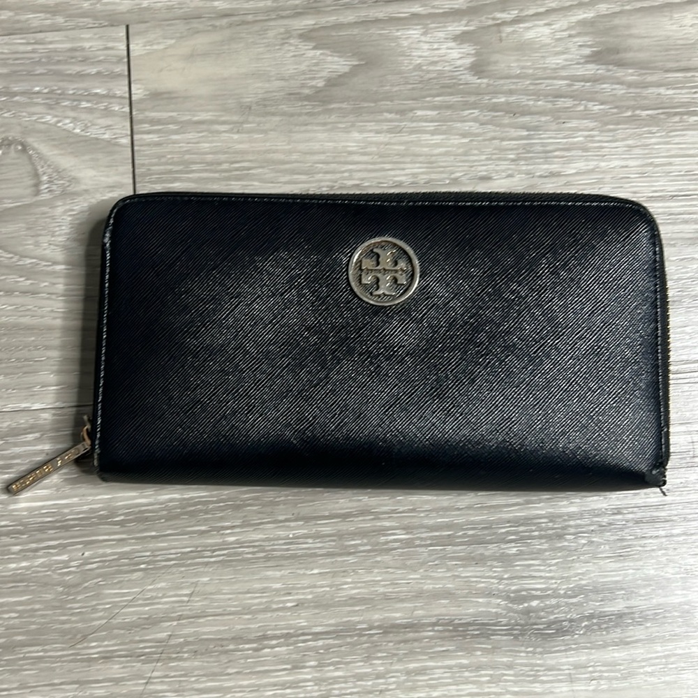 Tory Burch Women Zip Continental Wallet